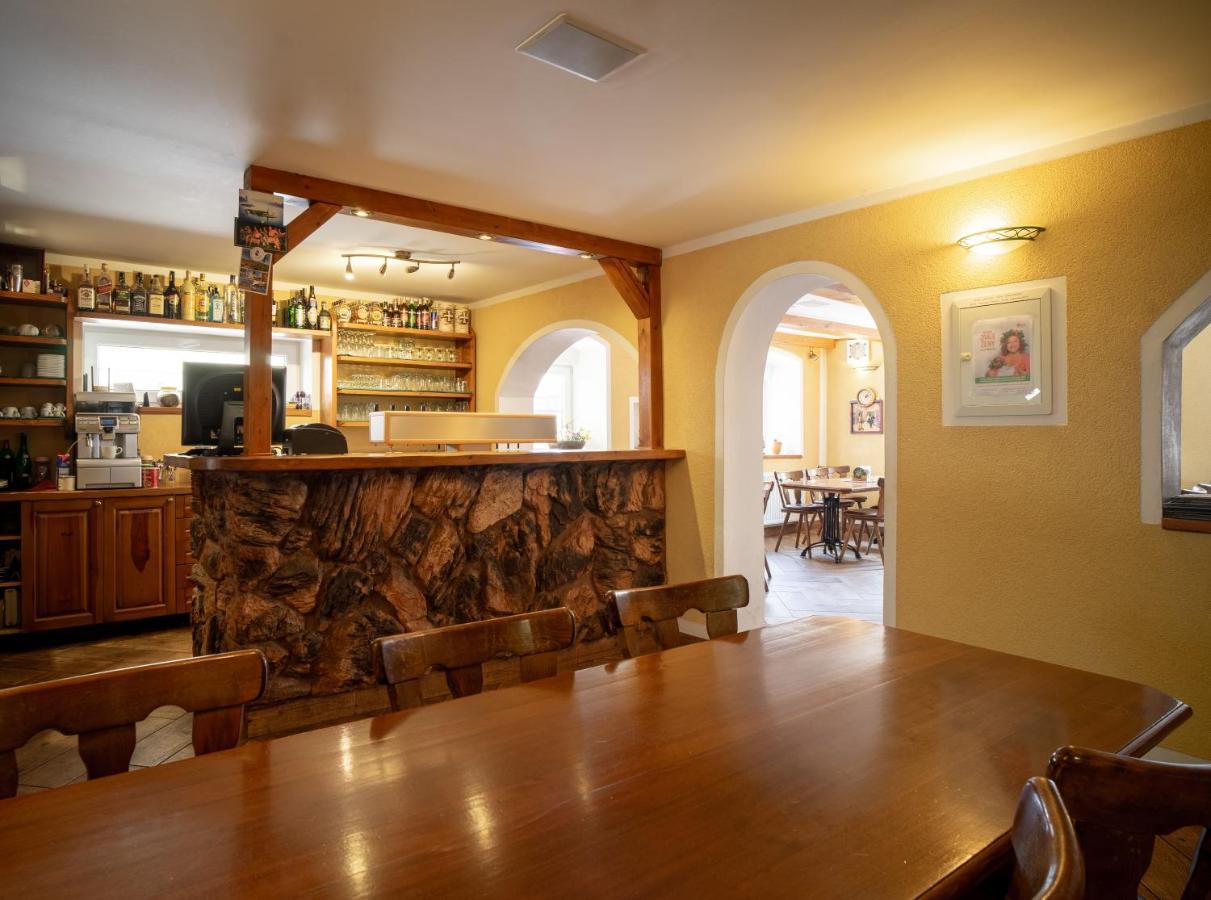 Libá Restaurant & Pension Liebenstein מראה חיצוני תמונה