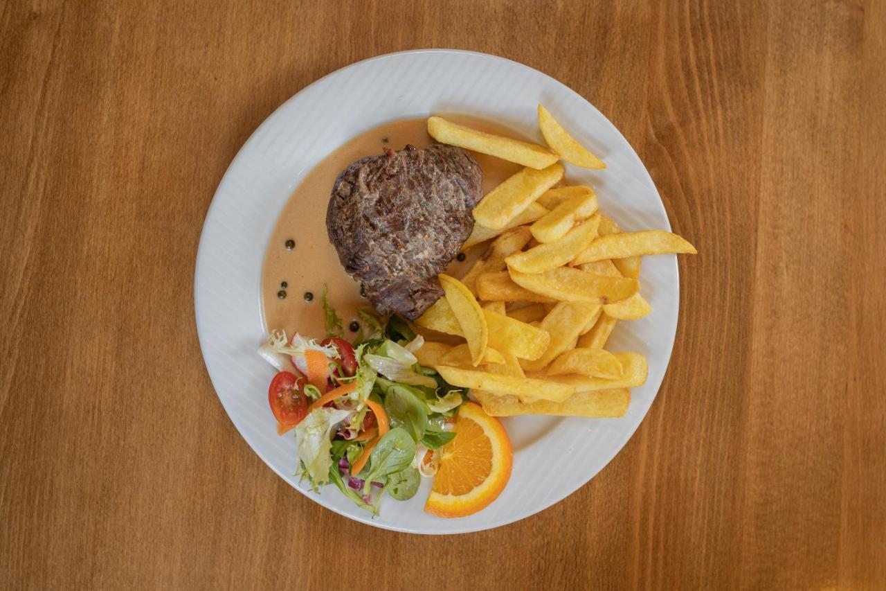 Libá Restaurant & Pension Liebenstein מראה חיצוני תמונה