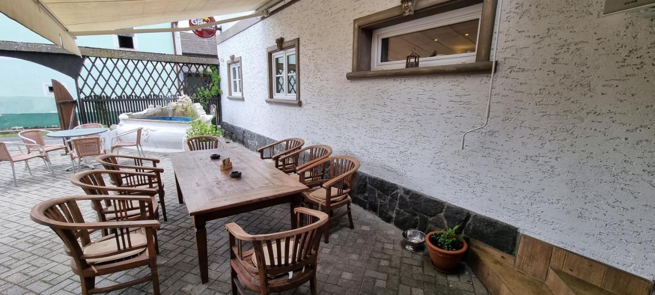 Libá Restaurant & Pension Liebenstein מראה חיצוני תמונה