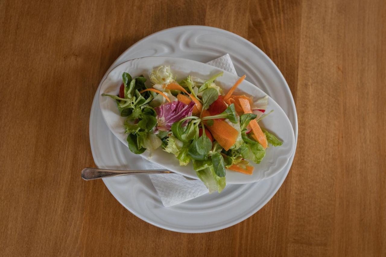 Libá Restaurant & Pension Liebenstein מראה חיצוני תמונה