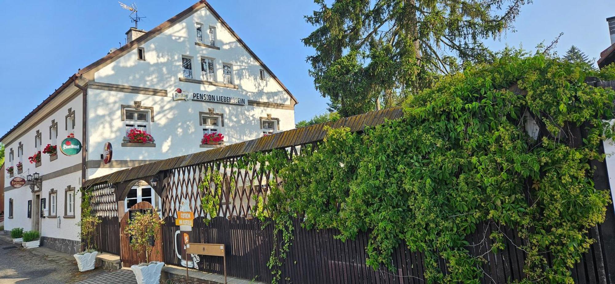 Libá Restaurant & Pension Liebenstein מראה חיצוני תמונה