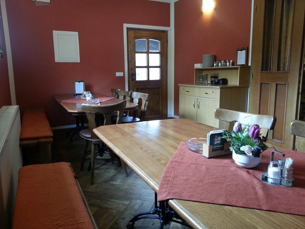Libá Restaurant & Pension Liebenstein מראה חיצוני תמונה